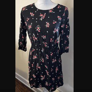 H&M Navy Floral Keyhole Detail Dress